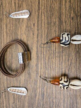 Women's Brown/Silver 7-Strands Leather Clasp Bracelet w/Earrings - NWOT